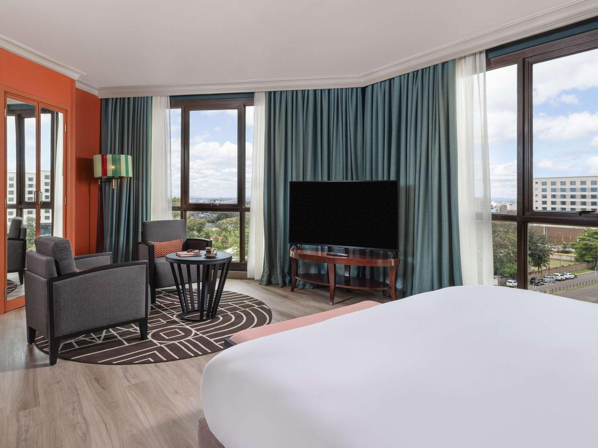 Pullman Nairobi Upper Hill Hotel Exterior photo