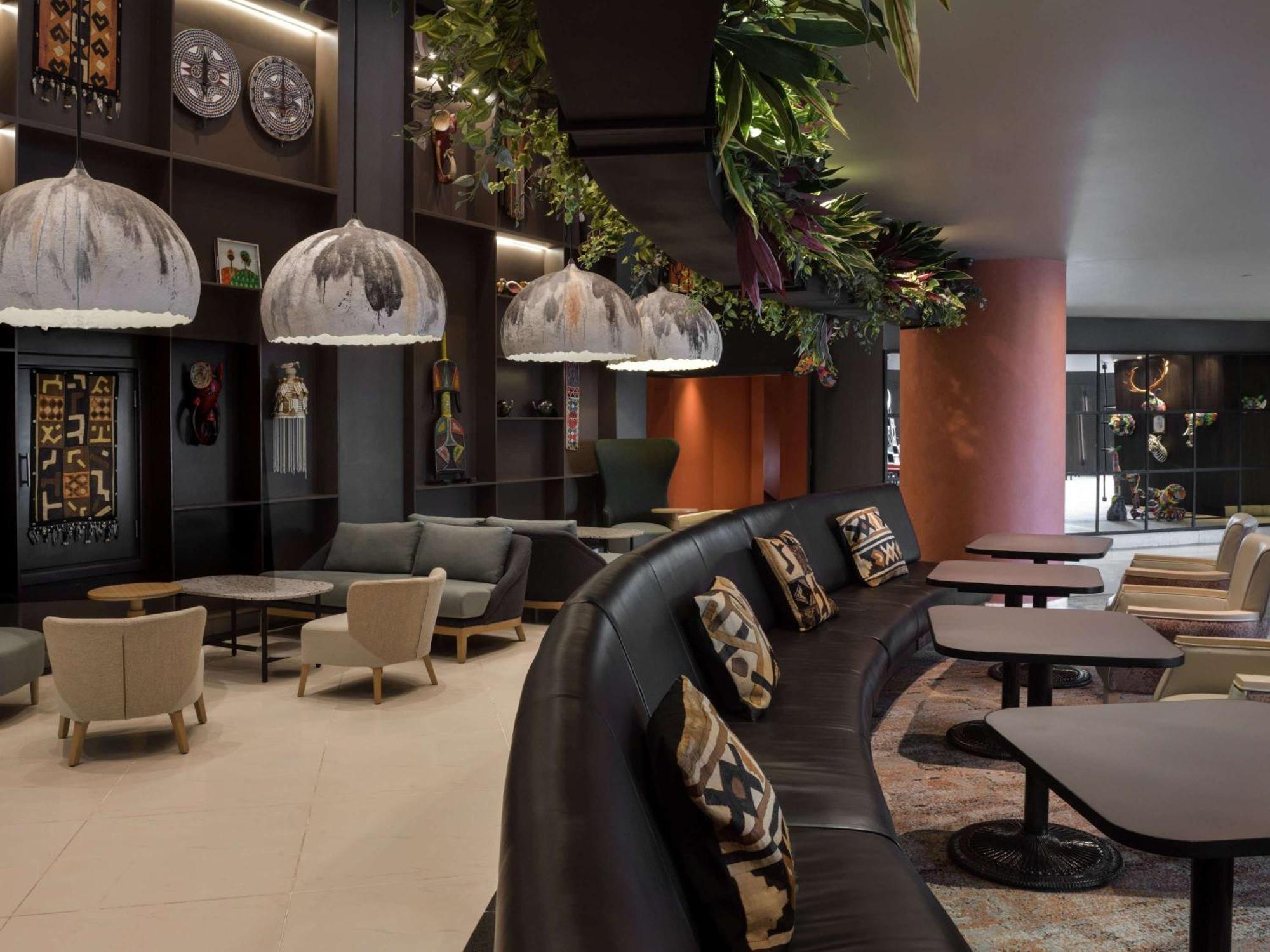 Pullman Nairobi Upper Hill Hotel Exterior photo